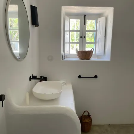 Casa Ameixas Bed & Breakfast *